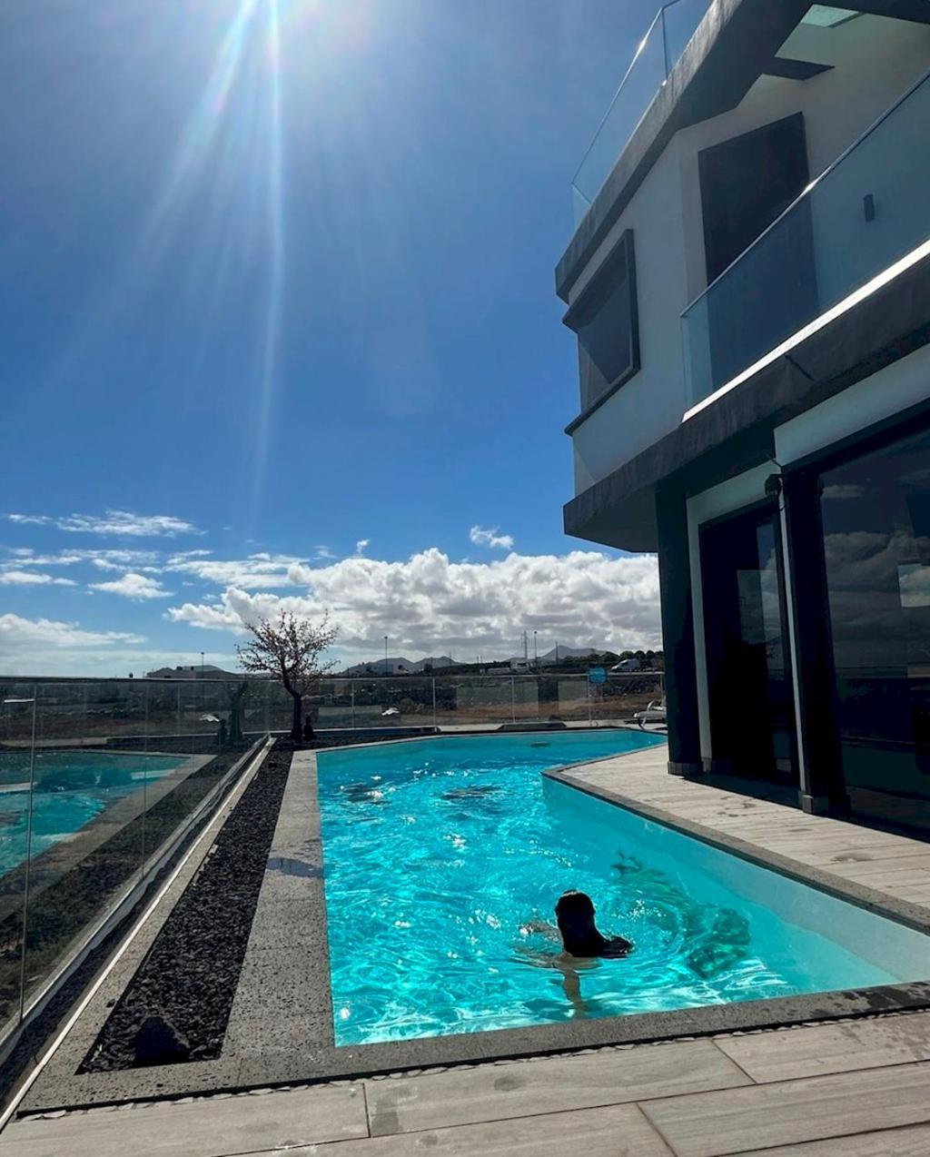 Villa Poseidon Corralejo With Private Heated Pool, Sauna And Stunning Volcano Views By Amazzzing Travel Екстер'єр фото