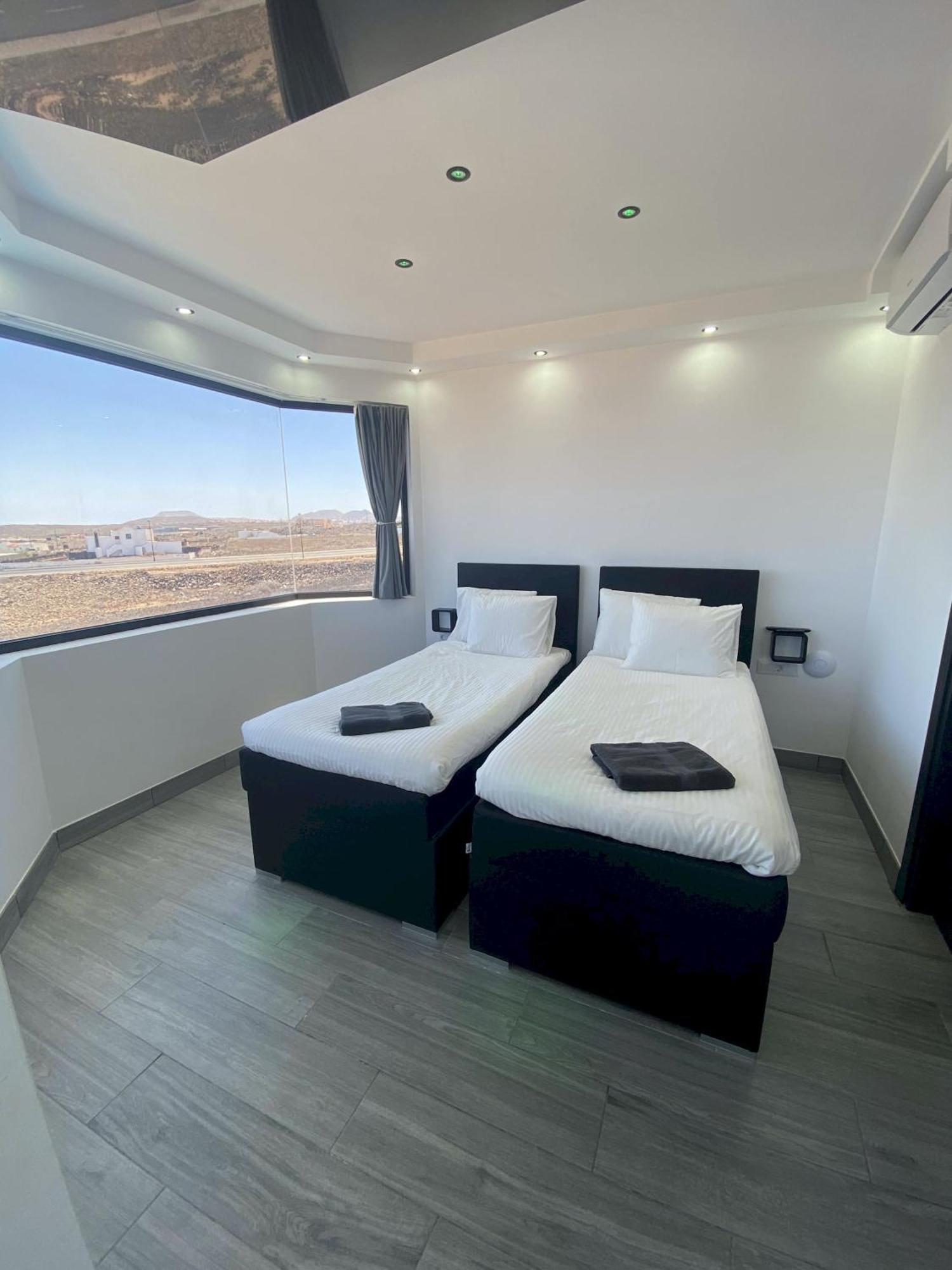 Villa Poseidon Corralejo With Private Heated Pool, Sauna And Stunning Volcano Views By Amazzzing Travel Екстер'єр фото